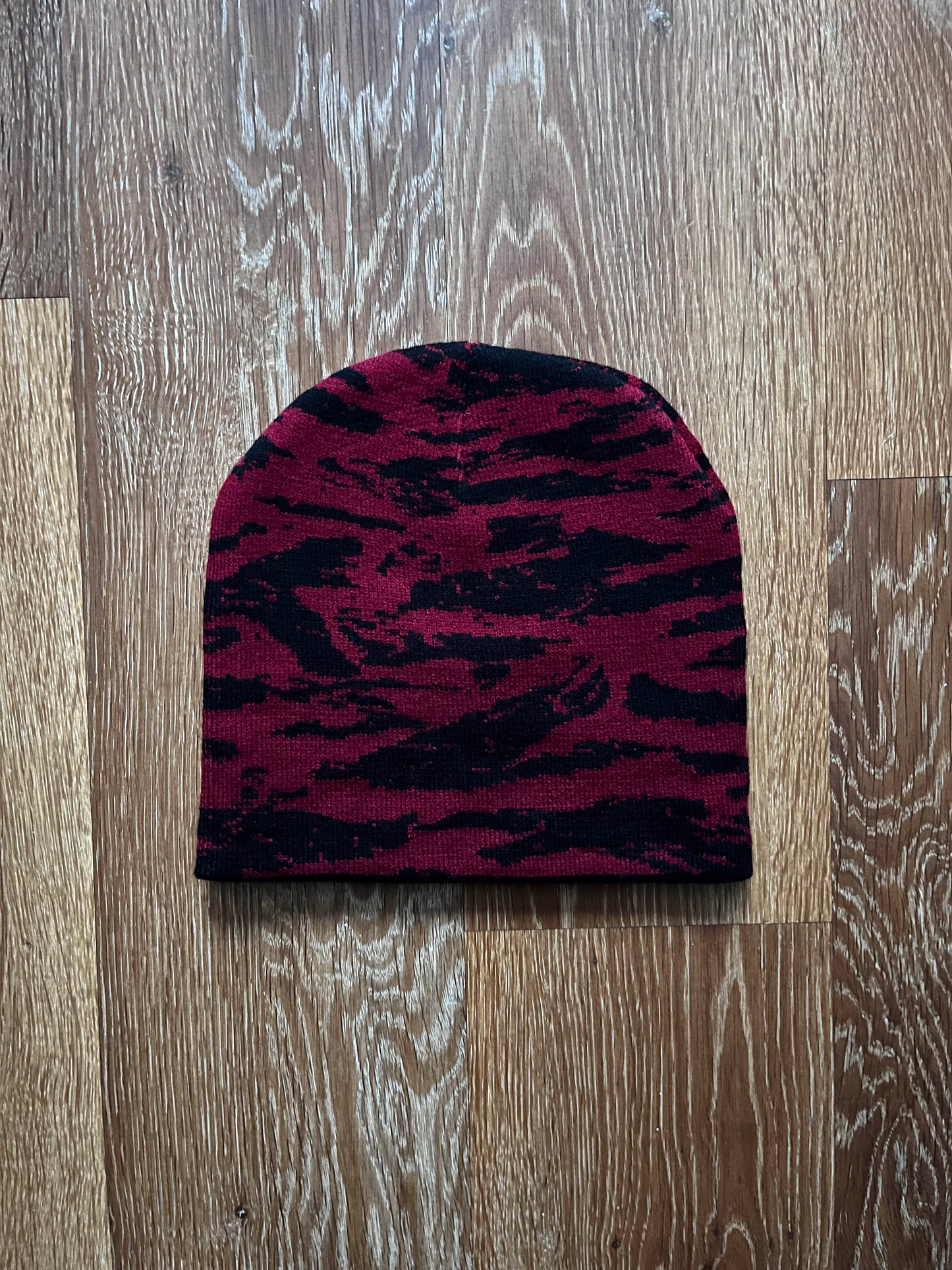 CAMO BEANIE - RED