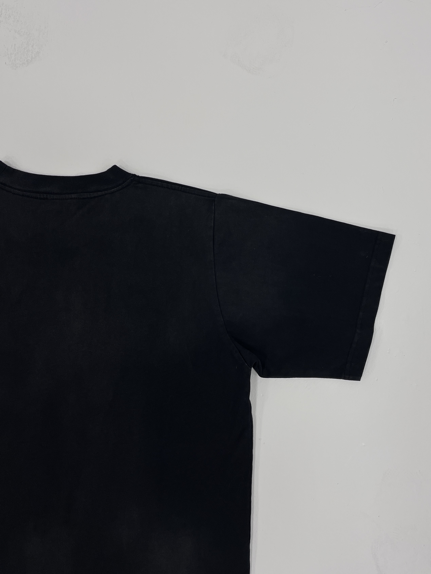 PAPER LETTERS T-SHIRT