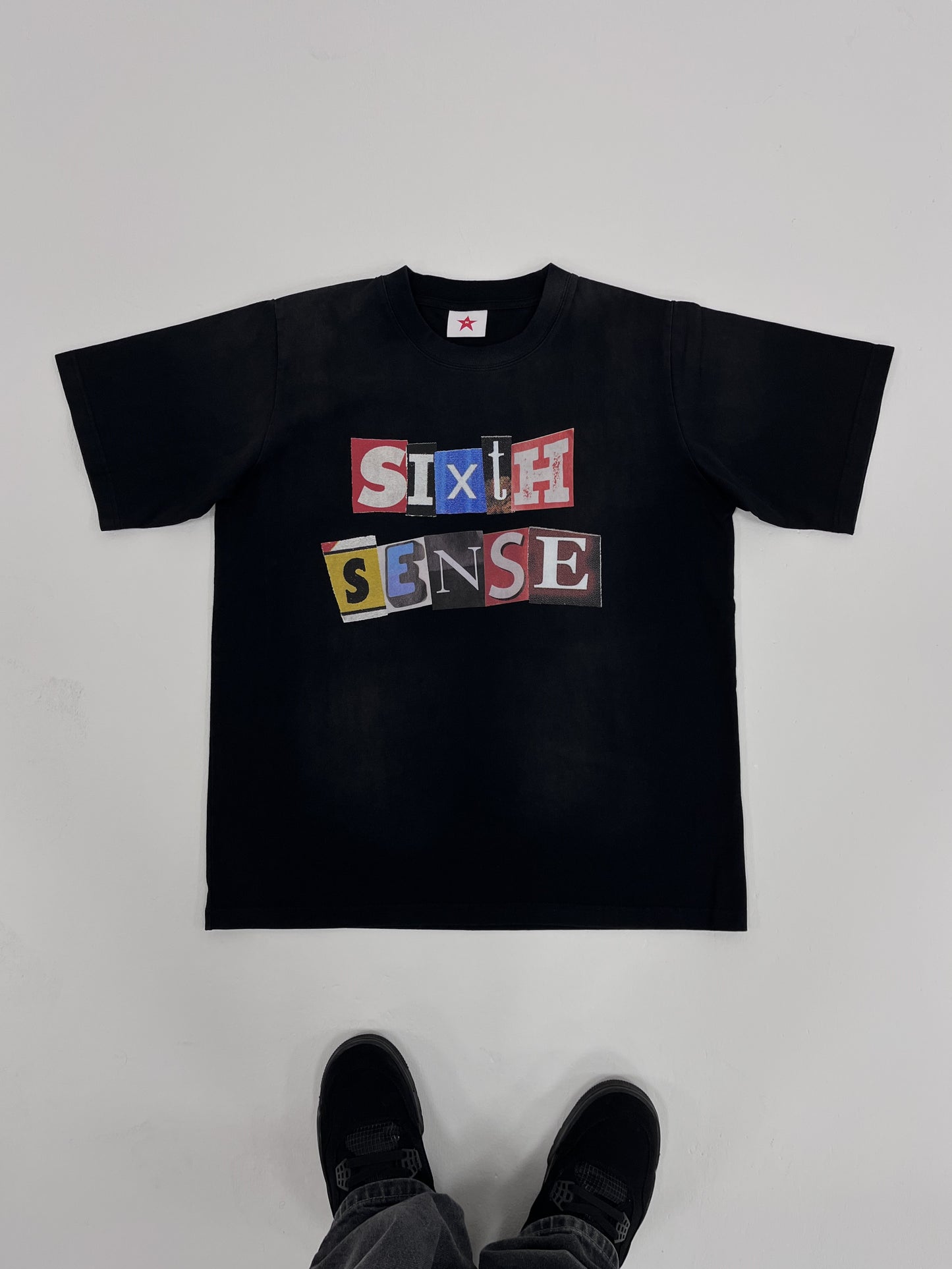 PAPER LETTERS T-SHIRT